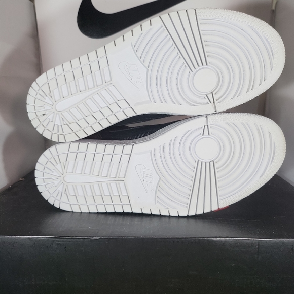 Size 8.5 - Jordan 11 Retro 72-10 2015. VNDS..... fits Men Size 8.5, Women Size 1 - Picture 10 of 12